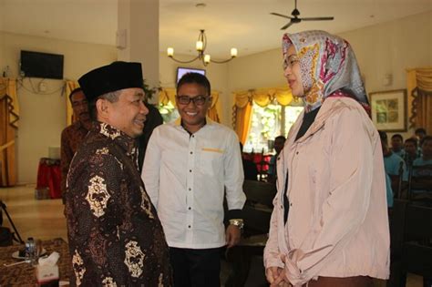 Ia ditubuhkan pada 2003 hasil gabungan parti keadilan nasional dan parti rakyat malaysia.4 ia adalah salah satu daripada tiga parti. Jazuli Juwaini Hadiri Pelantikan Gema Keadilan se-Banten ...