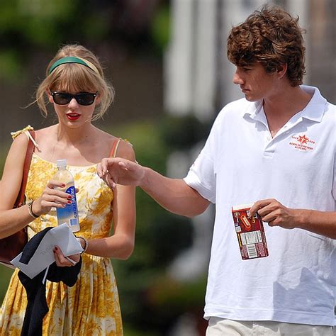 Taylor Swift Buying A Home Near Conor Kennedy That Would Be So