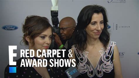 Rachel Bloom On Crazy Ex Girlfriend Gracie Award Win E Red Carpet Award Shows YouTube