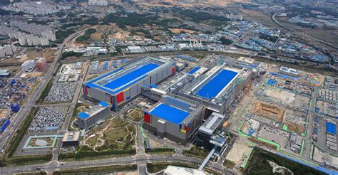 Samsung Starts Work On 5nm Chip Factory To Take On Intel Tsmc
