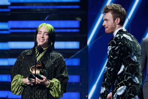 Billie Eilish Sweeps Grammy Awards With Top Four Prizes Tuoi Tre News