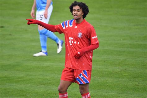 The deal included an option to buy. Auch Parma möchte Zirkzee im Winter ausleihen - Aktuelle ...