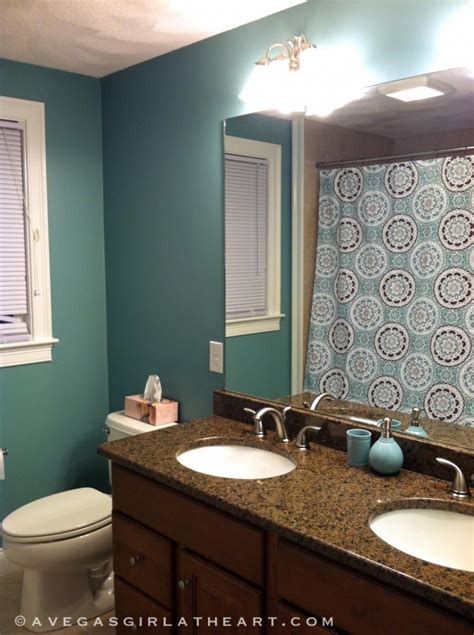 Best Bathroom Colors For Small Bathroom Small Bathroom Paint Color