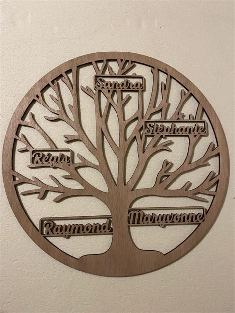 Arbre de vie à personnaliser en bois Jusquà 6 prénoms Diamètre 30 cm