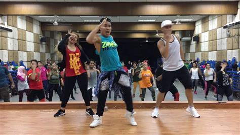 Zumba X Meghan Trainor No Excuses Zumba Official Choreography Youtube