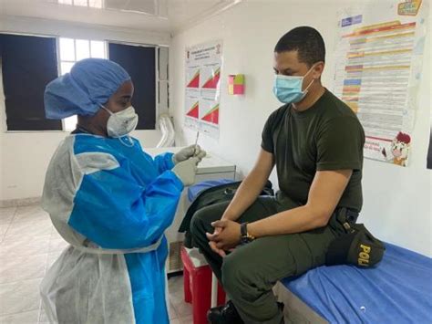 El proceso de vacunación elaborado por el ministerio de salud se realizará de manera gradual y progresiva, de acuerdo a la cantidad de dosis que vayan llegando al país. Dimos inicio a la primera fase de vacunación contra el ...