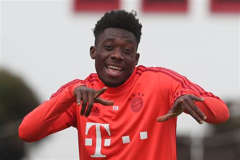 Bayern Munich youngster Alphonso Davies credits David Alaba for his