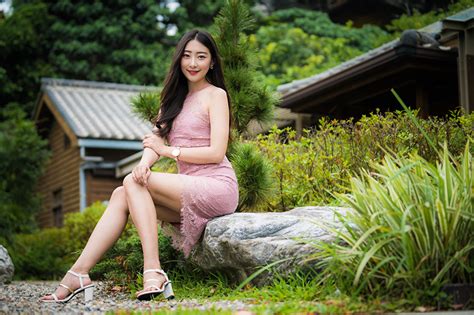 Skrivebordsbakgrunn Brunette Jente Søt Ung Kvinne Ben Asiatisk