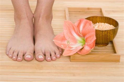 Cómo hacer la pedicura en casa Nosotras Feet care Body care