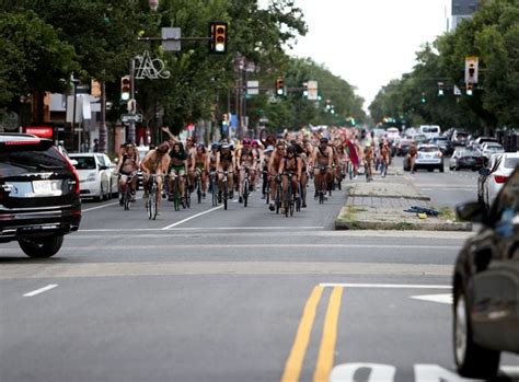 Jaws Drop As The Philly Naked Bike Ride Weaves Through The City Of Brotherly Love Photos Nj Com