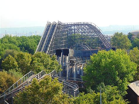 Je bezoek aan park portaventura maak je helemaal speciaal met een verblijf in één van de bijzondere hotels van het avonturenpark. Stampida - PortAventura Park | Destino Infinito