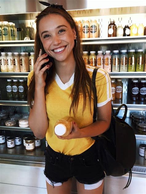 Instagram Star Alexis Ren Opens Up About Her Struggles With Food Allure