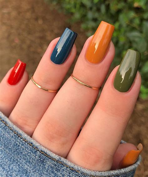 40 Beautiful Nail Design Ideas To Wear In Fall Mismatched Classic Fall