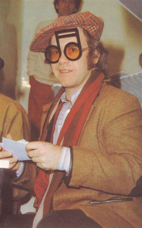 Elton john ist nicht sehr groß. 280 besten Celebrity Eyewear: Elton John Eyewear Bilder ...