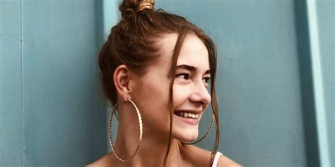 The 1990s is often remembered as a decade of peace, prosperity and the rise of the internet (world. Emma Wortelboer reageert op Songfestival-optreden
