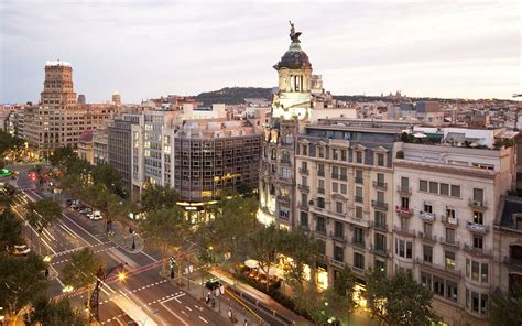 Hostel in the upper of the center. Barcelona Plans to Make 60% of Streets Pedestrian Friendly ...