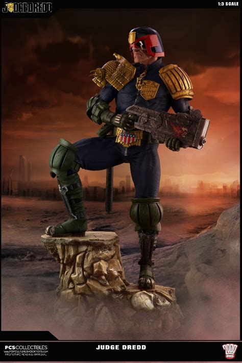For recent dredd stories where things get richer and more interesting. This Exceptional 'Judge Dredd' Statue IS the Law! - Bloody ...