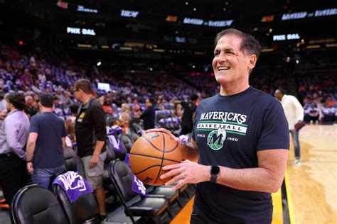 Mavericks Owner Mark Cuban Reveals Trading Players For Smoking Too Much