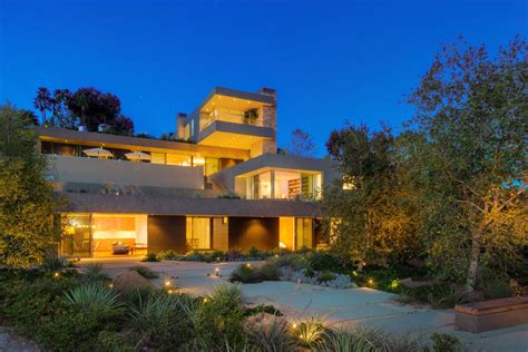Beverly hills mansion