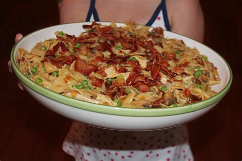 Put it in the oven and roast for about an hour and a half, until the chicken is cooked through. Bolling With 5: Chicken and Farfalle With Roasted Garlic Sauce Recipe