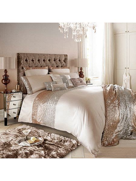 With 64 beautiful bedroom designs, there's a room here for everyone. Mezzano or rose Housewife Taie | DECOR: Master Suites ...
