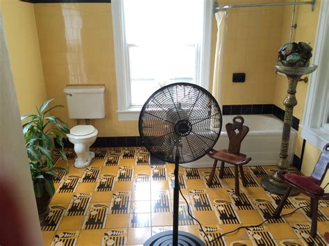 Hemingway served during world war i and also worked within the journalism sector prior to. Ernest-Hemingway-Haus - Key West - Bewertungen und Fotos ...
