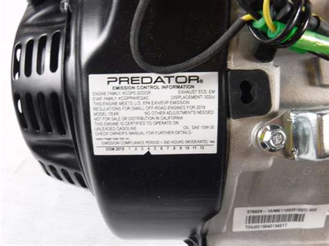 Predator 8 Hp 301cc Ohv Horizontal Shaft Gas Engine Dented Gas Tank