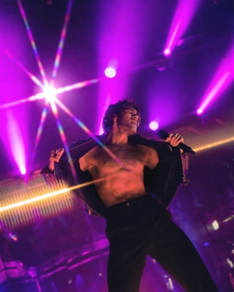 Benjamin Ingrosso Shirtless On Stage