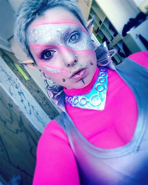 851 Likes 11 Comments 🌸rosie Hinton🌸 Rosemaryonette On Instagram “pink And Chrome Cyborg