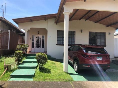 Casa En Venta En Brisas Del Golf Provincia De Panamá Compreoalquile