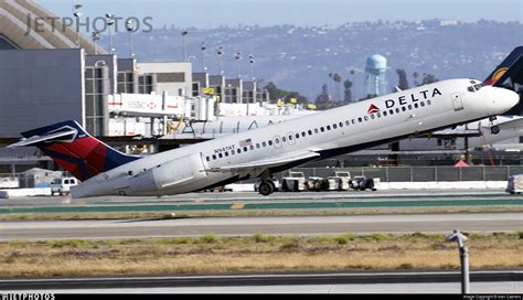 N947at Boeing 717 2bd Delta Air Lines Iván Cabrero Jetphotos