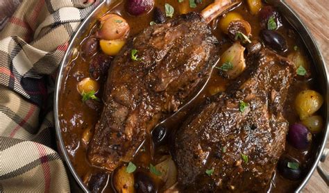 Make five small slits into the skin of the lamb to create some pockets, put a pinch of herbs and a slice of garlic into each pocket. Mediterranean Braised Lamb Shank - recipe | Unilever Food ...