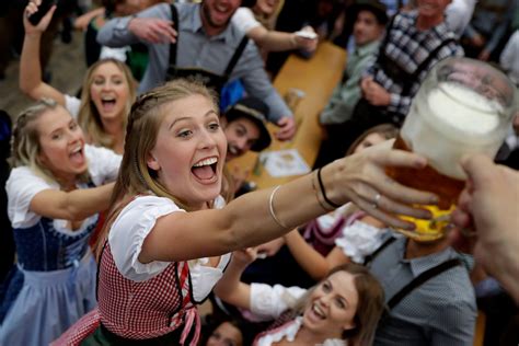 beer flowing in munich thousands head to oktoberfest ktul