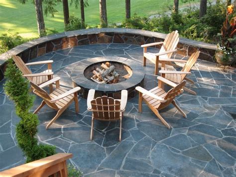 40 Best Flagstone Patio Ideas With Fire Pit Hardscape Designs Fire
