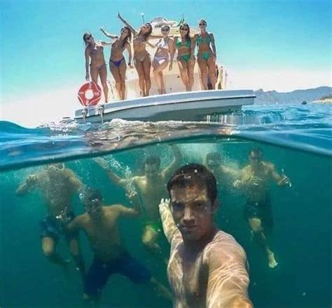 The 5 Best Funny Photographs Capturing People Or Groups The Best Of