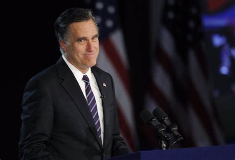 El Republicano Romney Carga En Un Discurso Contra Hillary Clinton