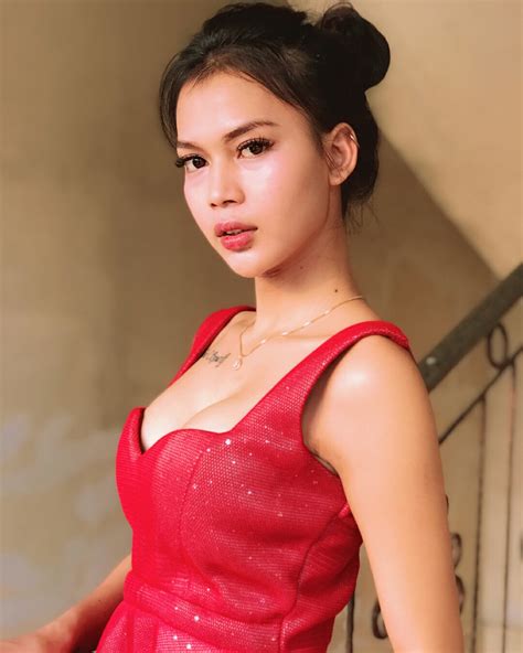A transgender individual is too often ignored, misunderstood, or overlooked by the general dating populace. Dinda Syarif - Most Beautiful Transgender Models from ...