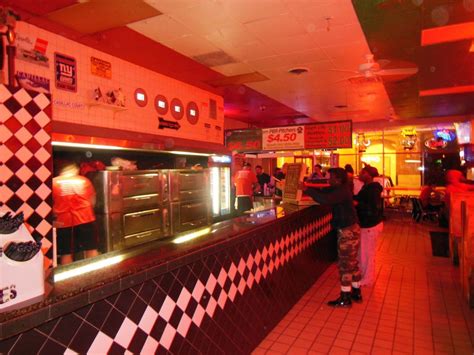 Welcome to little italy pizza. Little Italy Pizzeria—Some Fine-Tasting Pie in Athens, GA ...