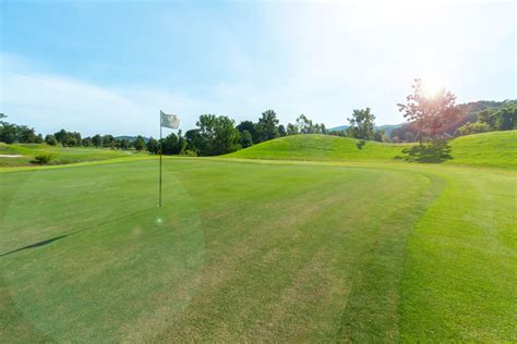 8 Golf Course Landscaping Tips Before Summer Arrives Solarogen Llc