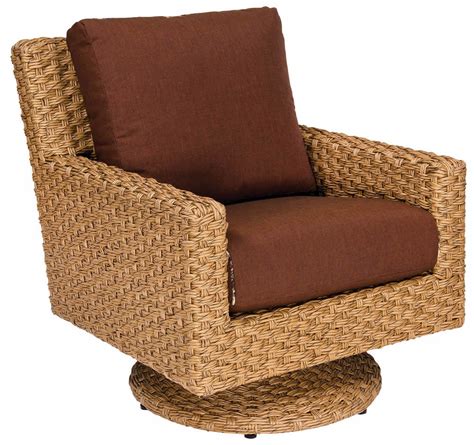 Wicker cushions on line offers replacement cushions for lloyd flanders, north cape international, chasco designs, as well as standard sized cushions that fit most wicker dining chairs. WhiteCraft by Woodard Mona Wicker Swivel Chair ...