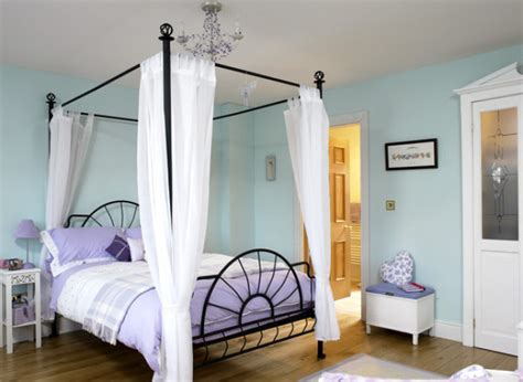 9 Reasons Why Four Poster Beds Arent Just For Bed And Breakfasts