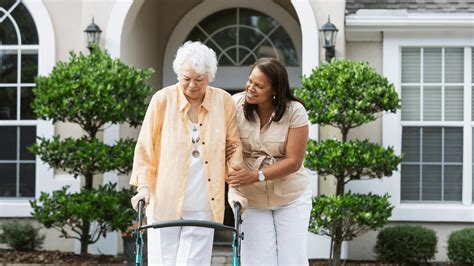 Maximizing Independence How Assisted Living Facilities Support Senior Autonomy A List Homes