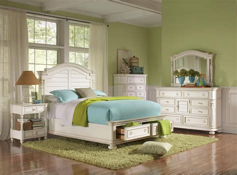 Pin By Katie Simmons On Dream Home Coastal Bedroom Furniture Beach