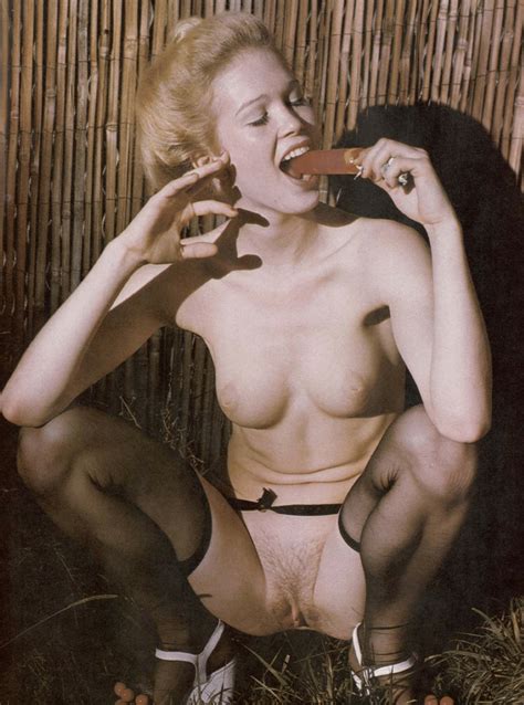 Topless Vintage Pornstars Enjoy Hot Lesbian Humping Hot Sex Picture