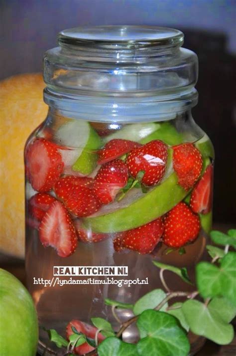 Real Kitchen Nl Fresh Fruit Infused Water