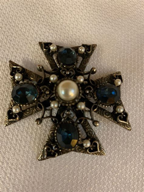 Vintage Maltese Cross Pin Intricate Knights Of Malta Brooch Etsy