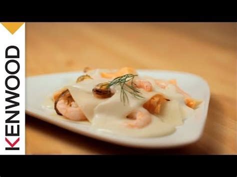 La salsa bechamel es una de las más usadas en la cocina. Como hacer Bechamel | Cooking Chef de Kenwood - YouTube ...