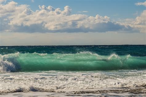 картинки пляж море берег воды природа песок океан горизонт облако небо ветер пена