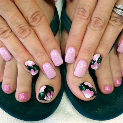 Matching Manicure And Pedicure Ideas That Are Currently Trending Pedicure Designs Manicure