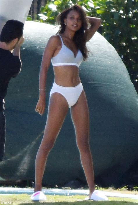 Victorias Secret Models Pose In Their Underwear In Miami